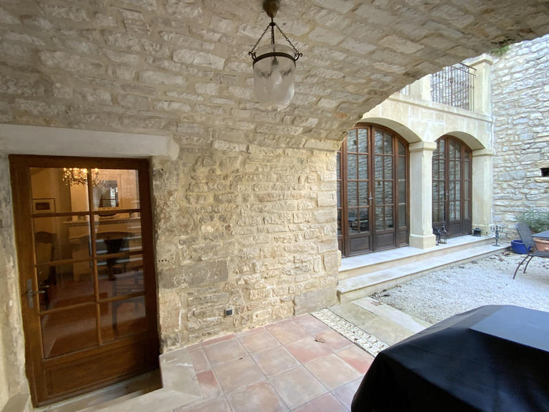 Maison - 250 m² - 7 pièces