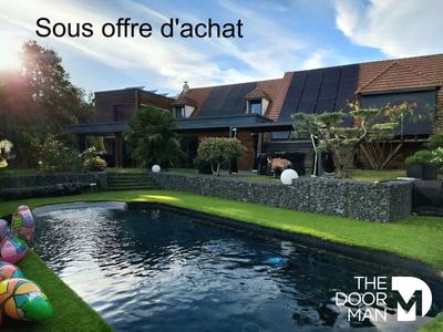 Maison - 330 m² - 11 pièces