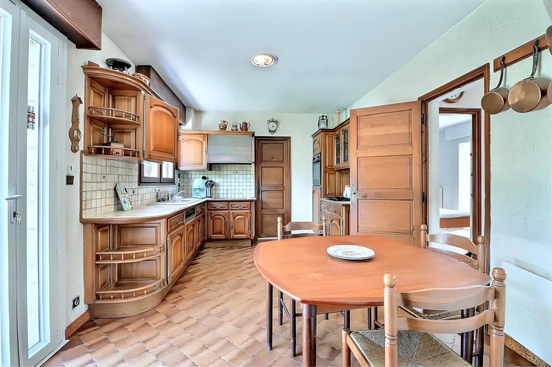 Maison - 170 m² - 6 pièces