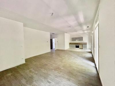 Appartement ancien - 105 m² - 4 pièces