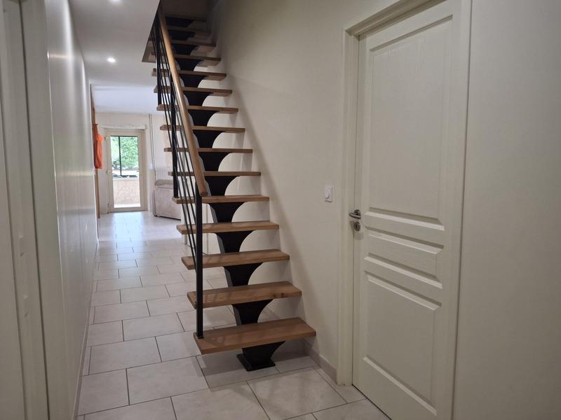 Maison traditionnelle - 241 m² - 7 pièces