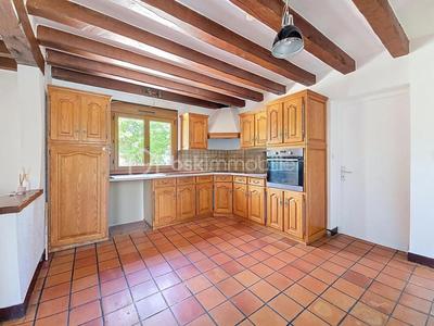 Maison - 90 m² - 5 pièces