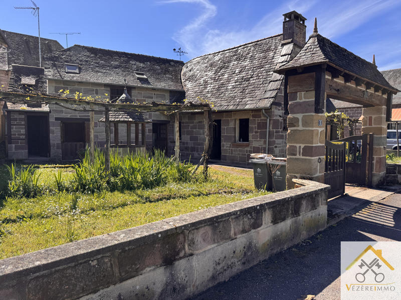 Maison de village - 80 m² - 4 pièces