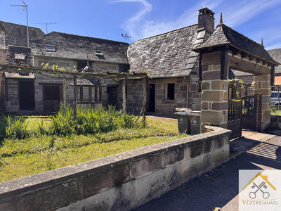 Maison de village - 80 m² - 4 pièces