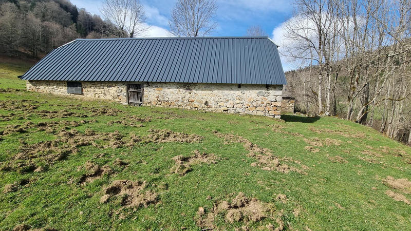 Maison - 210 m² - 2 pièces