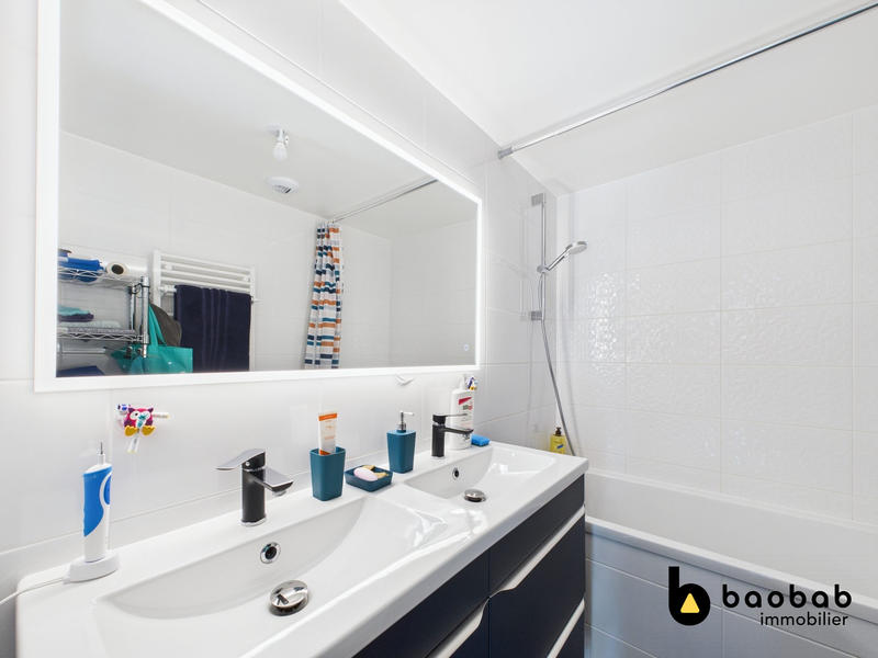 Maison - 130 m² - 4 pièces