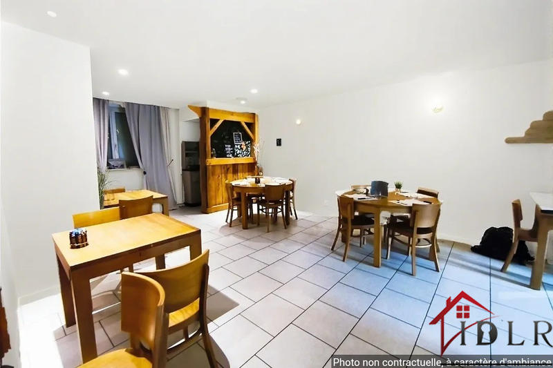 Fonds de commerce - Local commercial - 270 m²