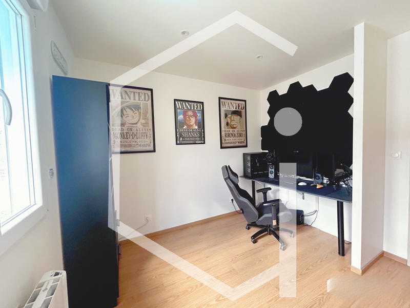 Maison - 100 m² - 4 pièces