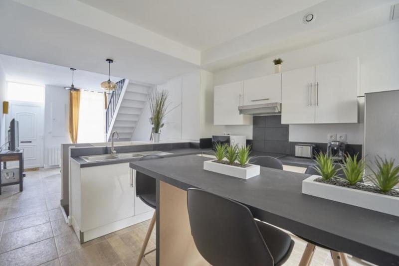 Maison - 82 m² - 6 pièces