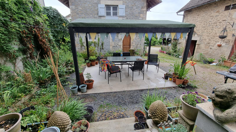 Maison - 188 m² - 9 pièces