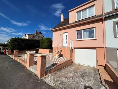 Maison - 79 m² - 5 pièces