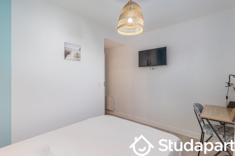 Chambre - 9 m² - 1 pièce