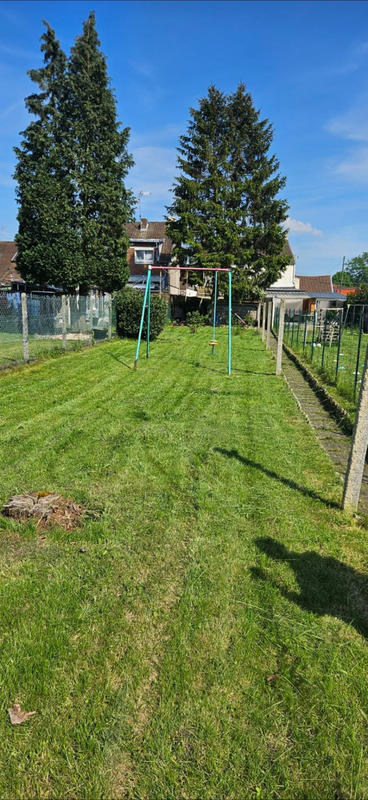 Maison - 95 m² - 4 pièces