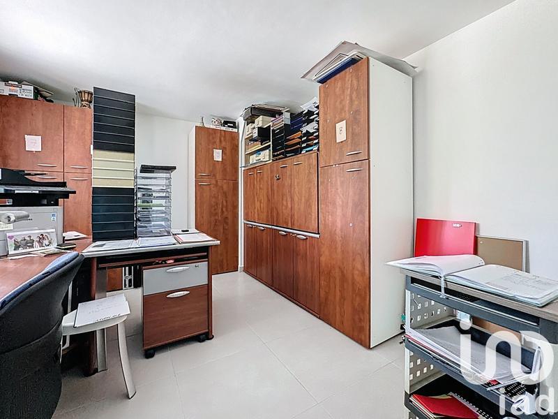 Maison - 200 m² - 9 pièces