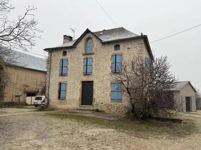 Ferme - 250 m² - 9 pièces