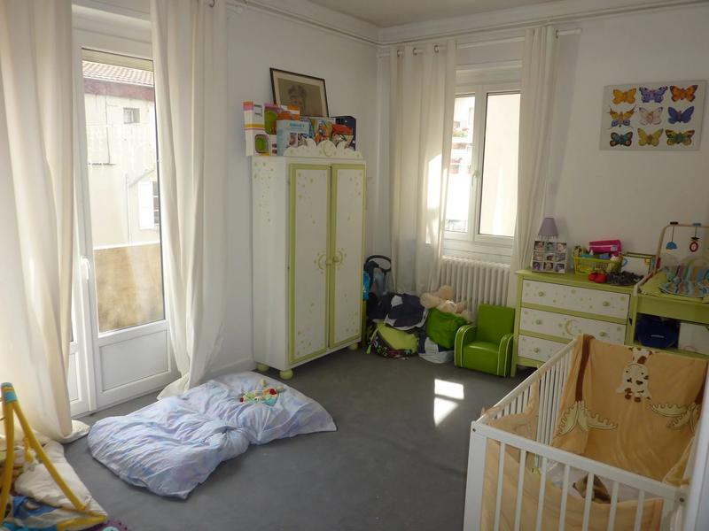Appartement - 121 m² - 6 pièces