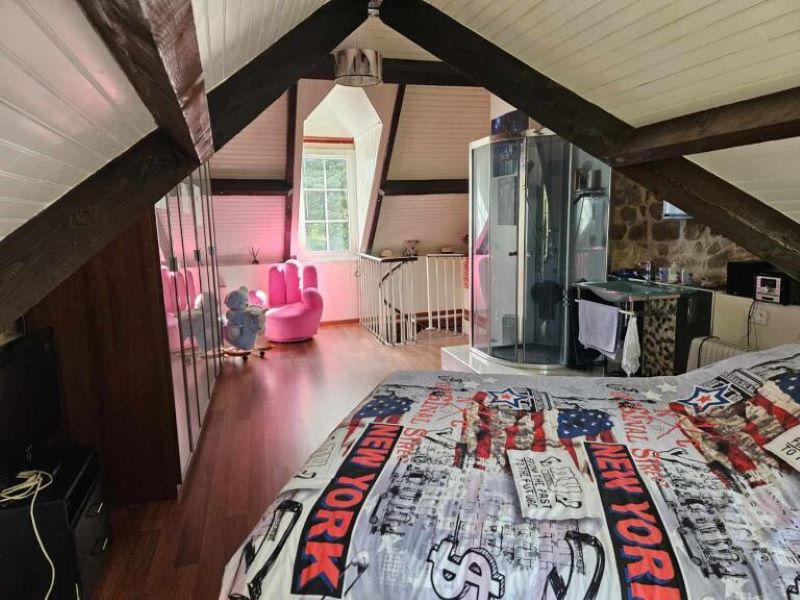 Maison - 204 m² - 5 pièces