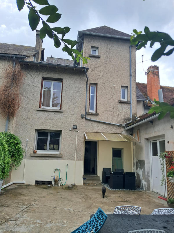 Maison - 135 m² - 6 pièces