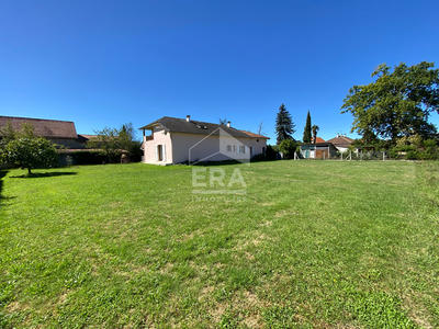 Maison - 207 m² - 9 pièces