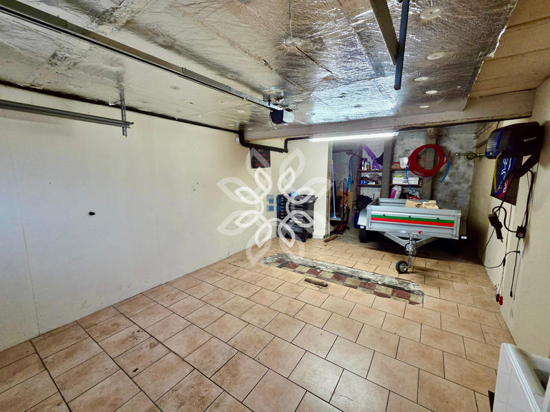 Maison - 140 m² - 7 pièces