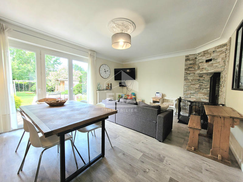 Maison - 102 m² - 4 pièces