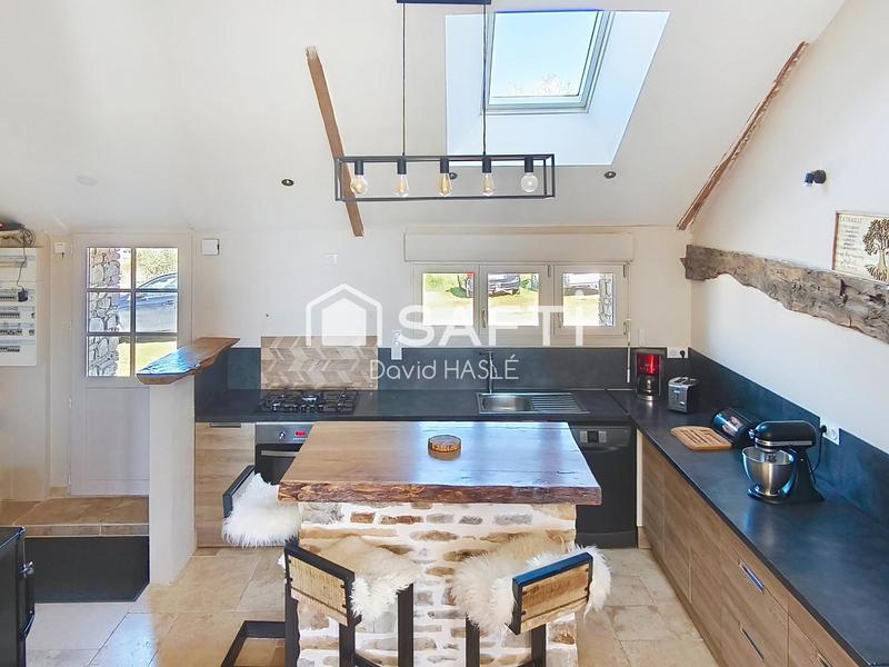 Maison - 205 m² - 6 pièces