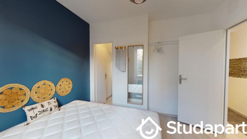 Chambre - 14 m² - 1 pièce