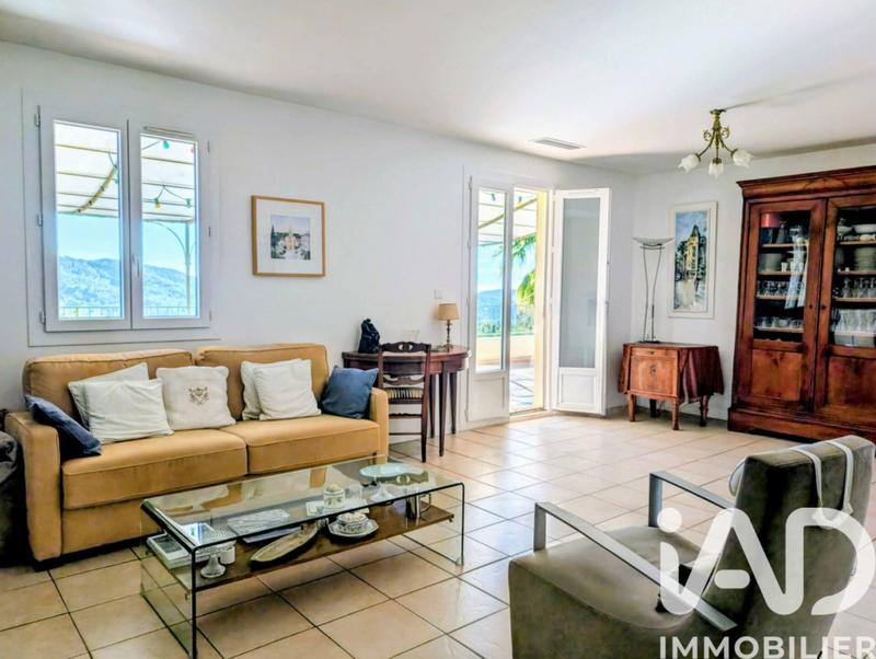 Maison - 160 m² - 7 pièces