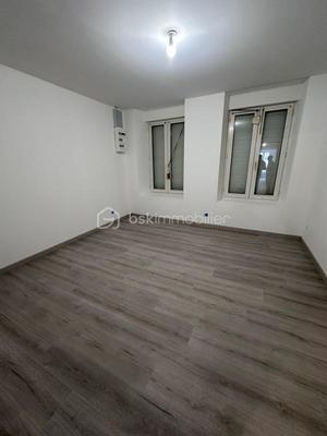 Bureau - 60 m² - 2 pièces