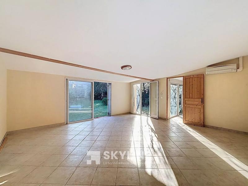 Maison - 159 m² - 4 pièces