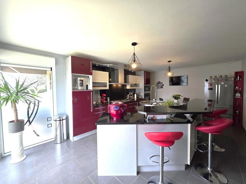 Maison - 109 m² - 5 pièces