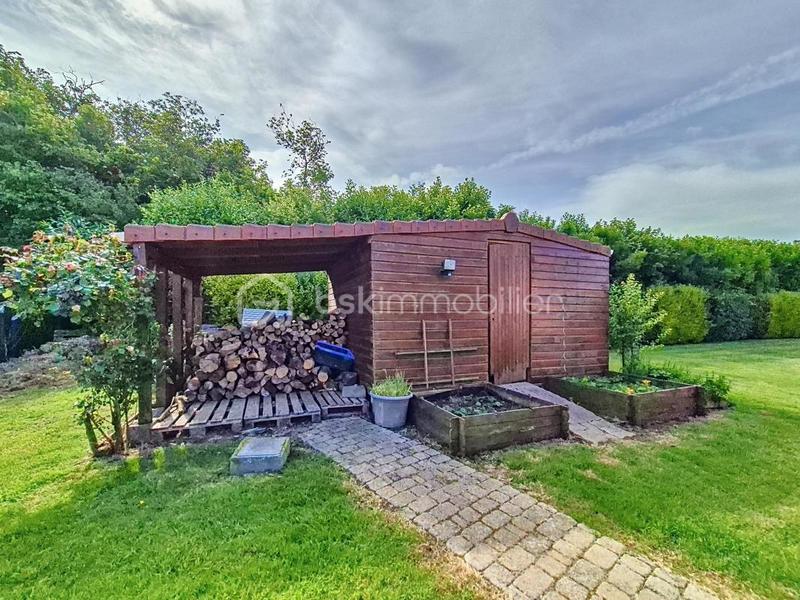 Maison traditionnelle - 195 m² - 9 pièces