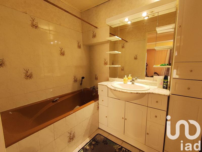 Maison de village - 300 m² - 8 pièces