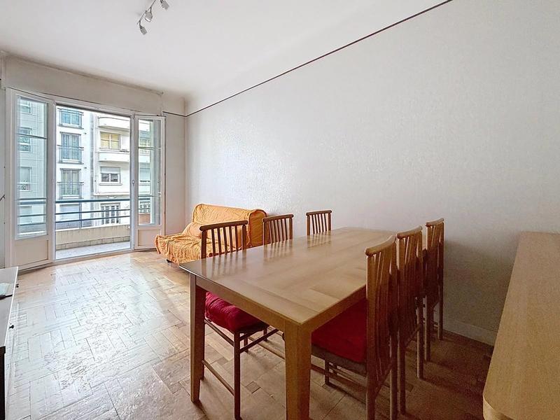 Appartement - 82 m² - 3 pièces