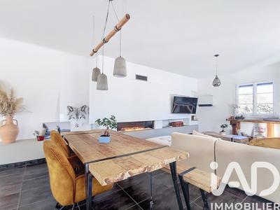 Maison - 185 m² - 5 pièces