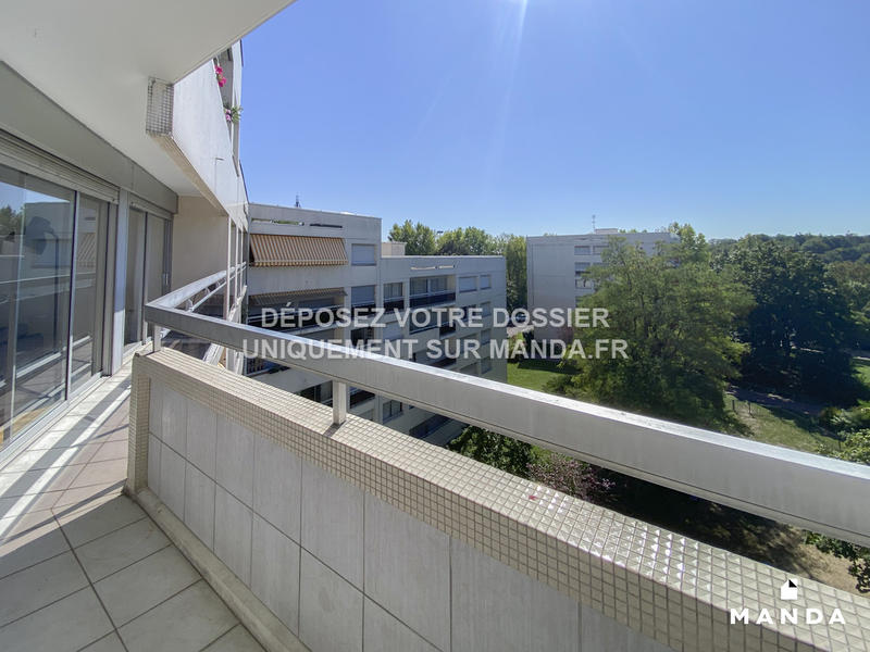 Chambre - 10 m² - 7 pièces