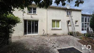 Maison - 206 m² - 5 pièces