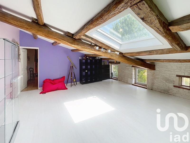 Maison - 280 m² - 8 pièces