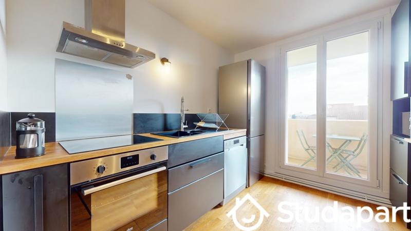 Chambre - 11 m² - 1 pièce