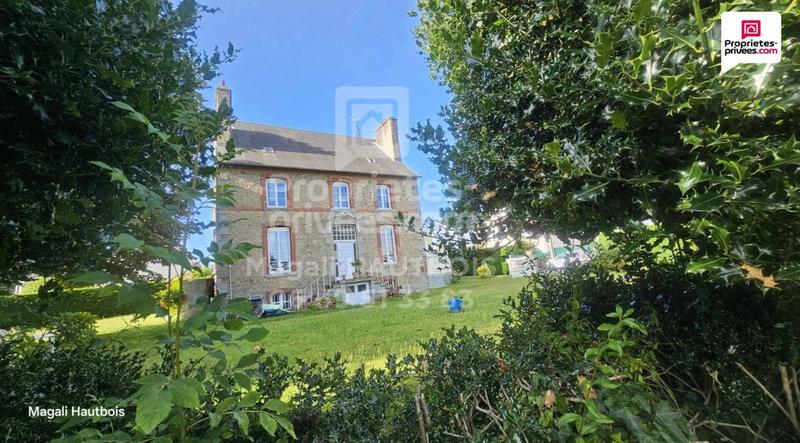 Propriété - 197 m² - 10 pièces