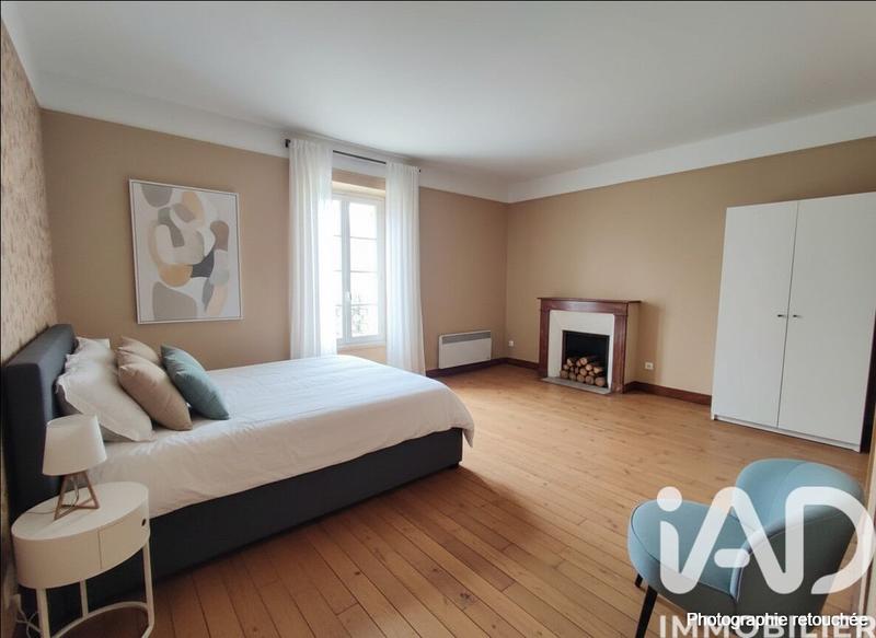 Maison - 204 m² - 10 pièces