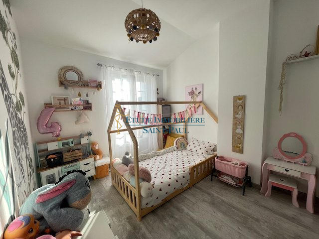 Maison - 96 m² - 4 pièces