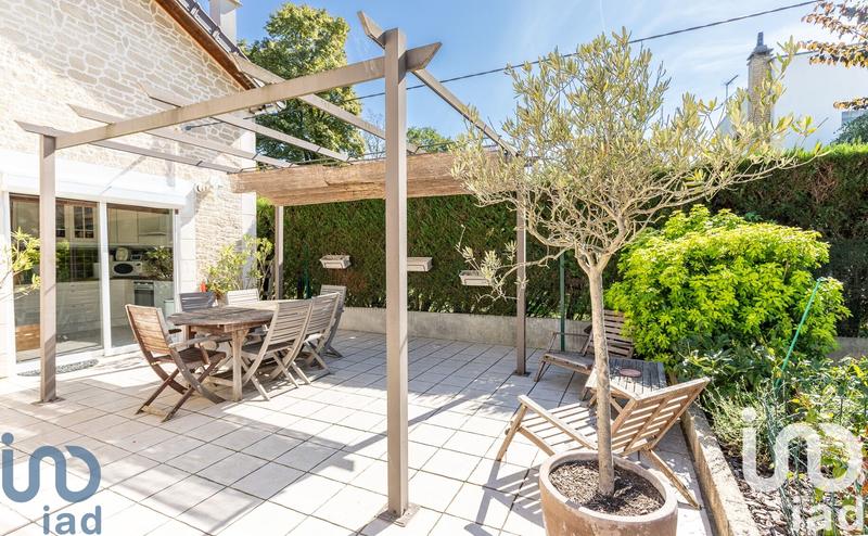 Maison - 140 m² - 6 pièces