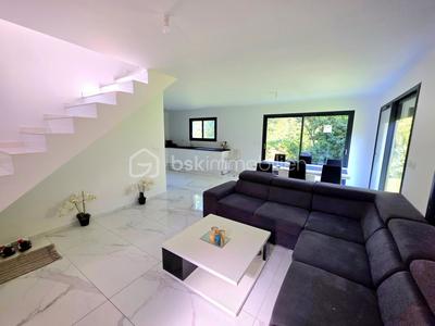 Villa - 92 m² - 4 pièces