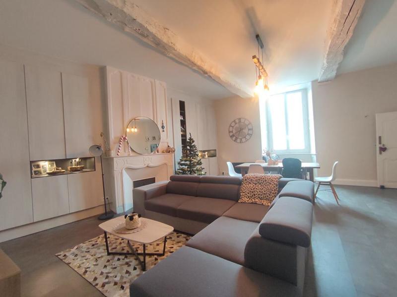 Appartement - 81 m² - 3 pièces