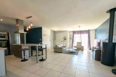 Maison - 135 m² - 7 pièces