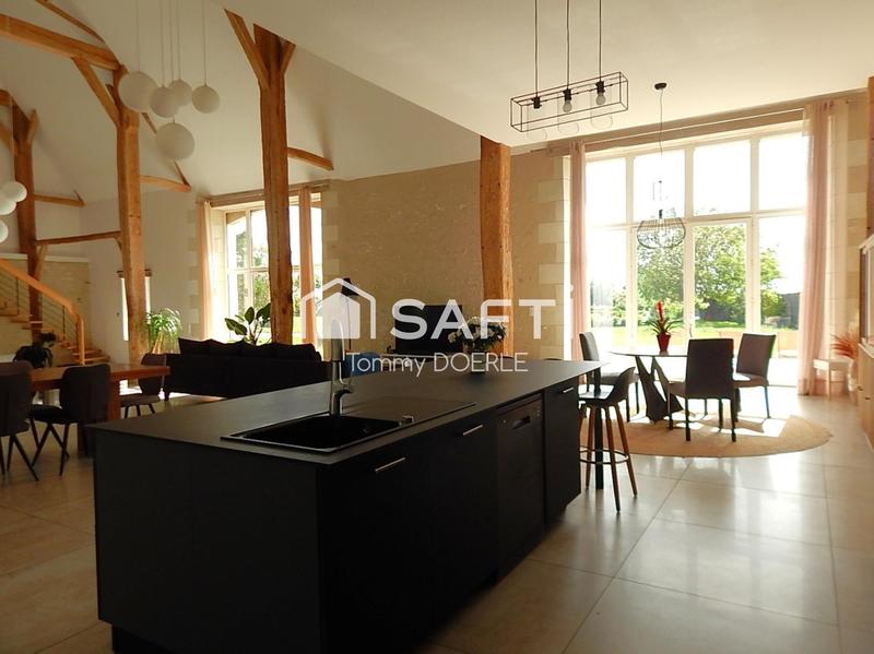 Propriété - 470 m² - 10 pièces