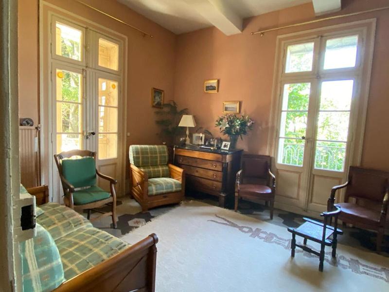 Maison - 204 m² - 10 pièces