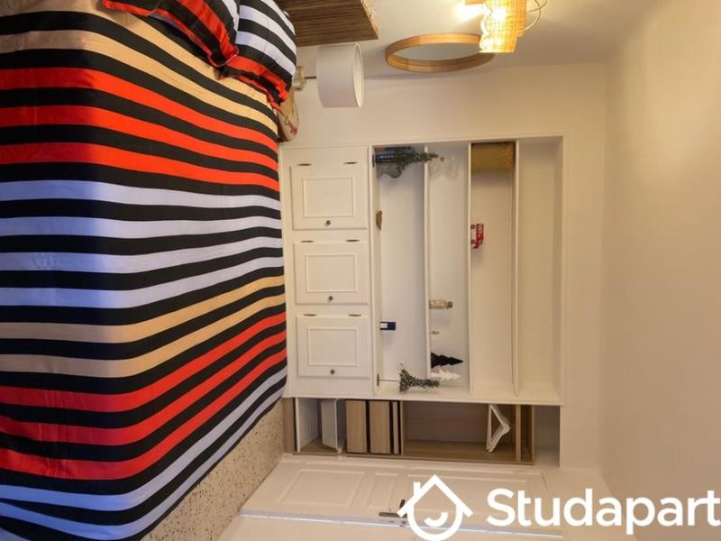 Chambre - 12 m² - 1 pièce