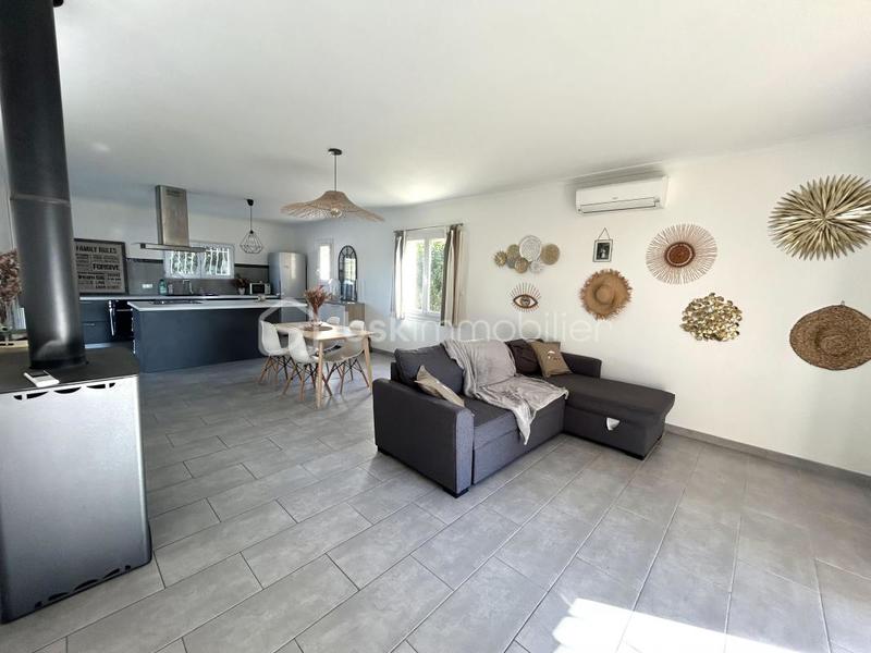 Maison - 96 m² - 4 pièces